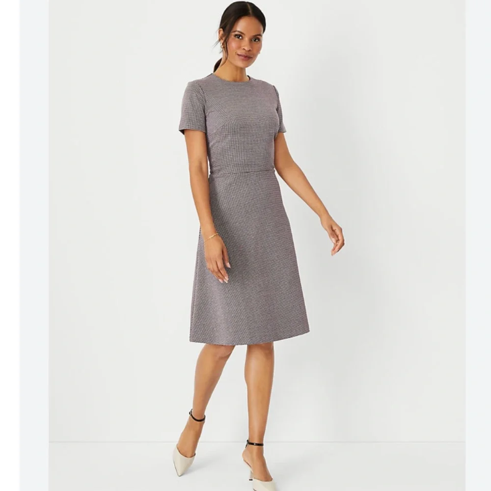 NWT Ann Taylor Houndstooth Short Sleeve Flare Dress - Picture 2 of 4